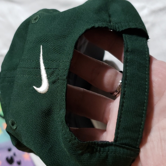Nike One Size Fits Almost All Ajustable Golf Hat Green & White In Color - Picture 4 of 8